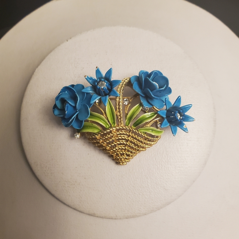 Vintage Trifari Floral Basket Brooch in Blue and Gold